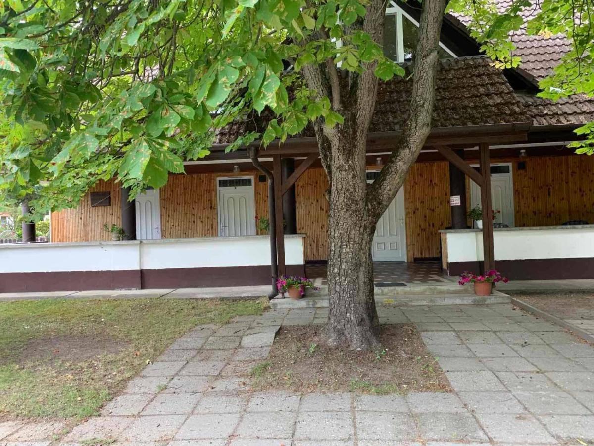 Platan Ueduelo Διαμέρισμα Balatonlelle Εξωτερικό φωτογραφία